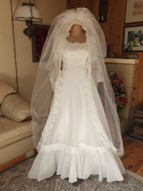 ✨ Vintage 70s Dream: Victorian Lace Bridal Set ✨